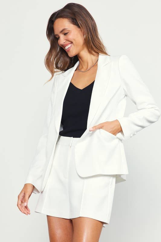 Slanted Pocket Long Sleeve Blazer : White / XS