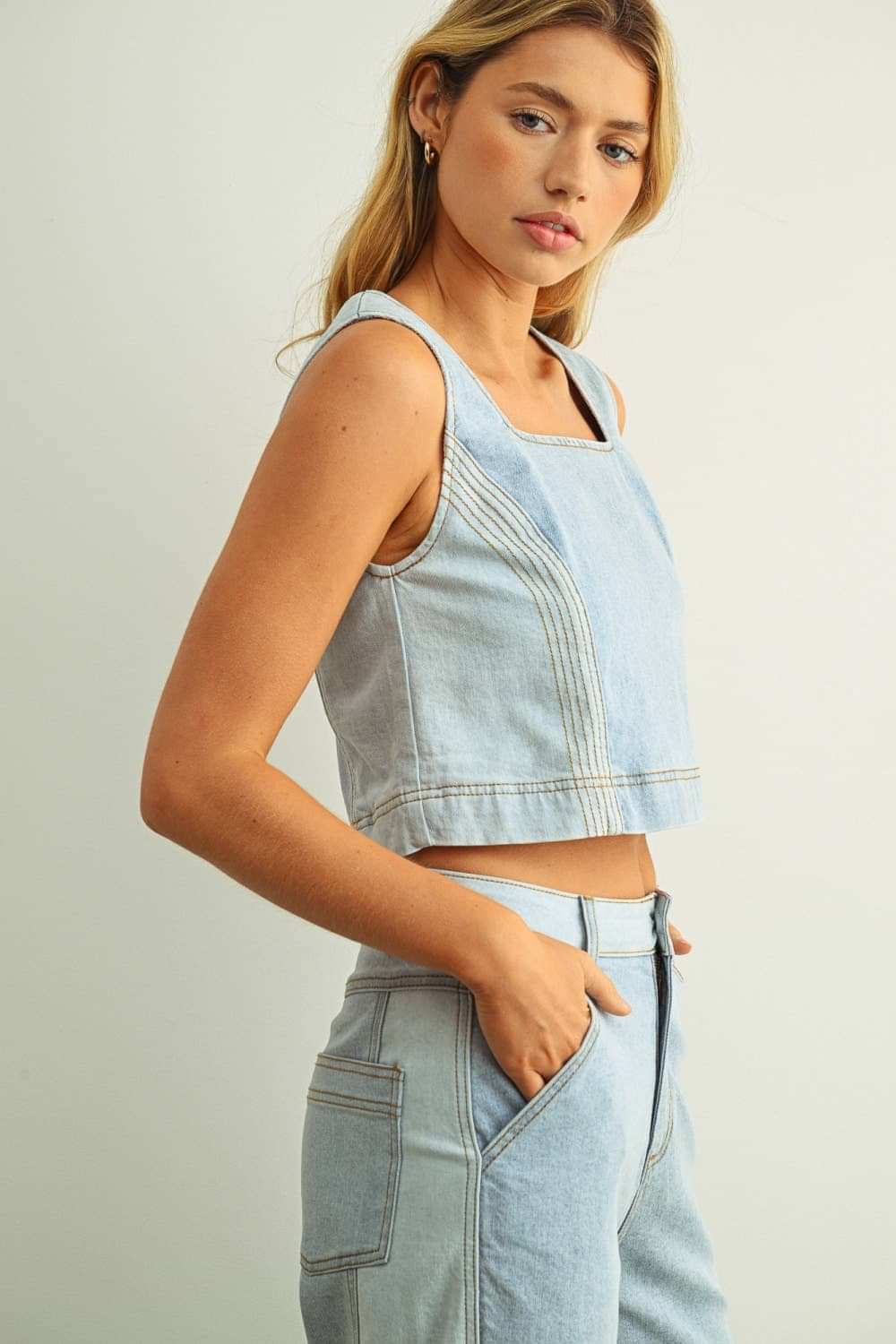 T5886ST DENIM COLOR BLOCKED SLEEVELESS TOP: MIX DENIM / S
