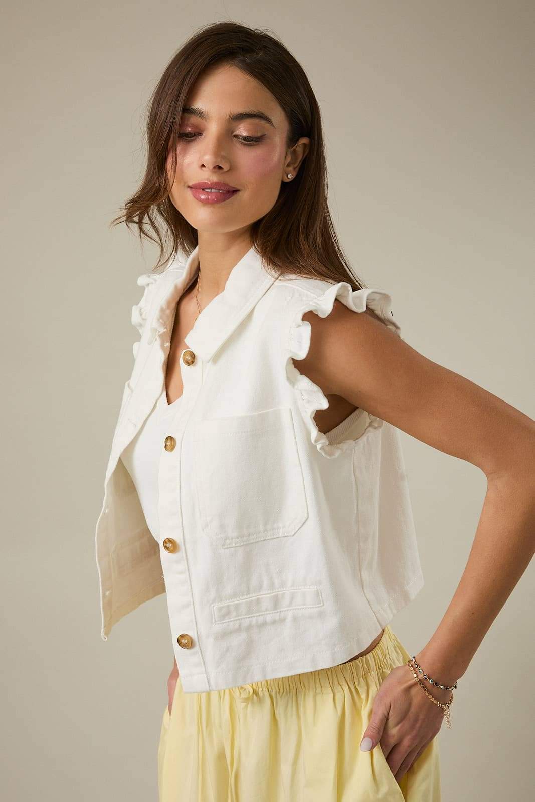 RUFFLE SLEEVE BUTTON DOWN TWILL VEST: White / S