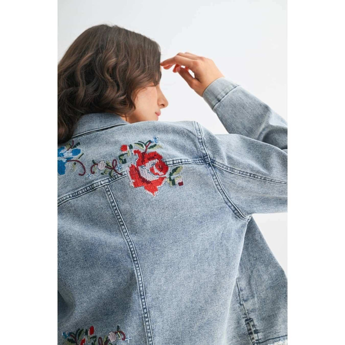 STYLISH EMBROIDERED DENIM JACKET: MEDIUM WASH / S-M-L(3-2-1)