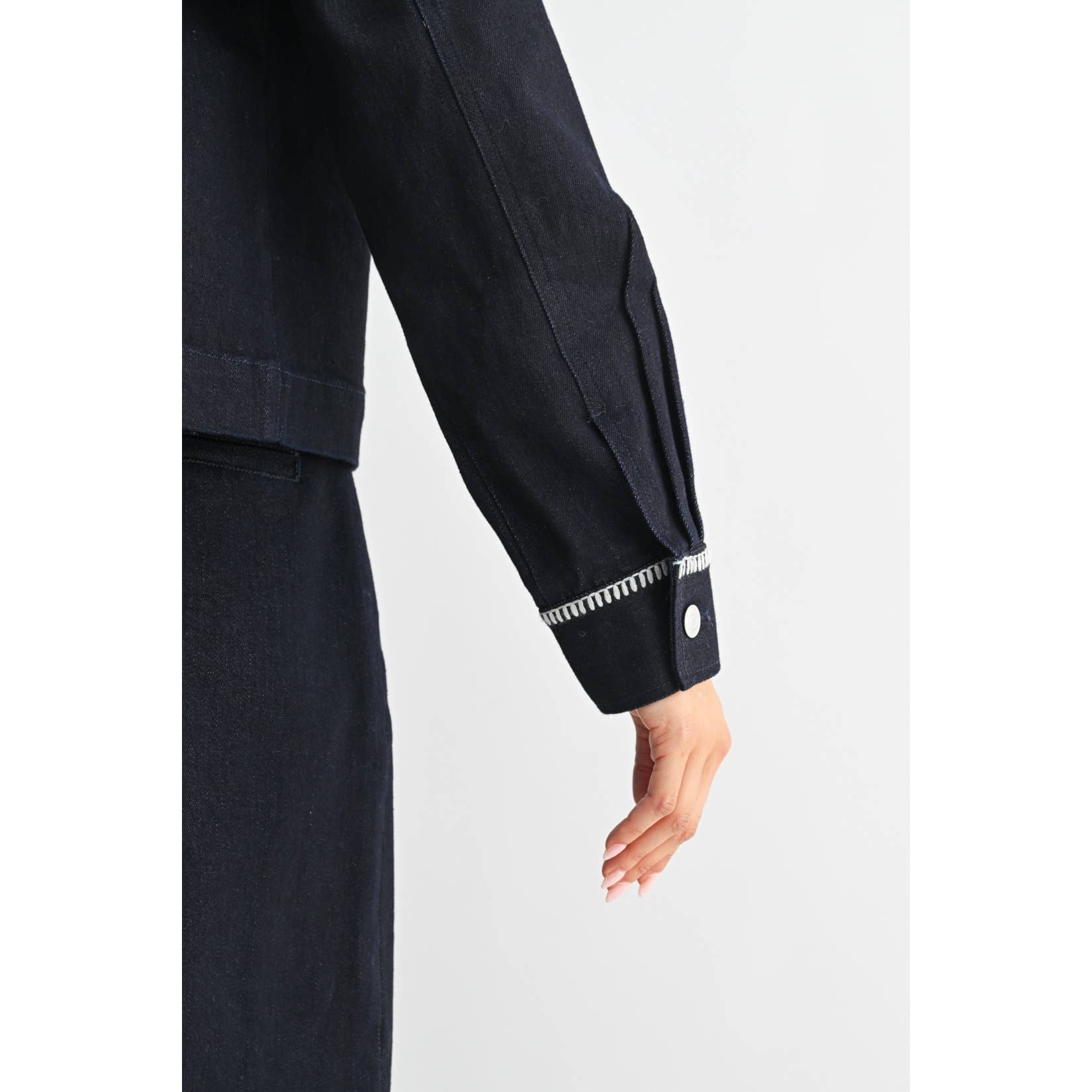 DENIM JACKET WITH CONTRAST STITCHING: DARK DENIM / S-M-L(3-2-1)