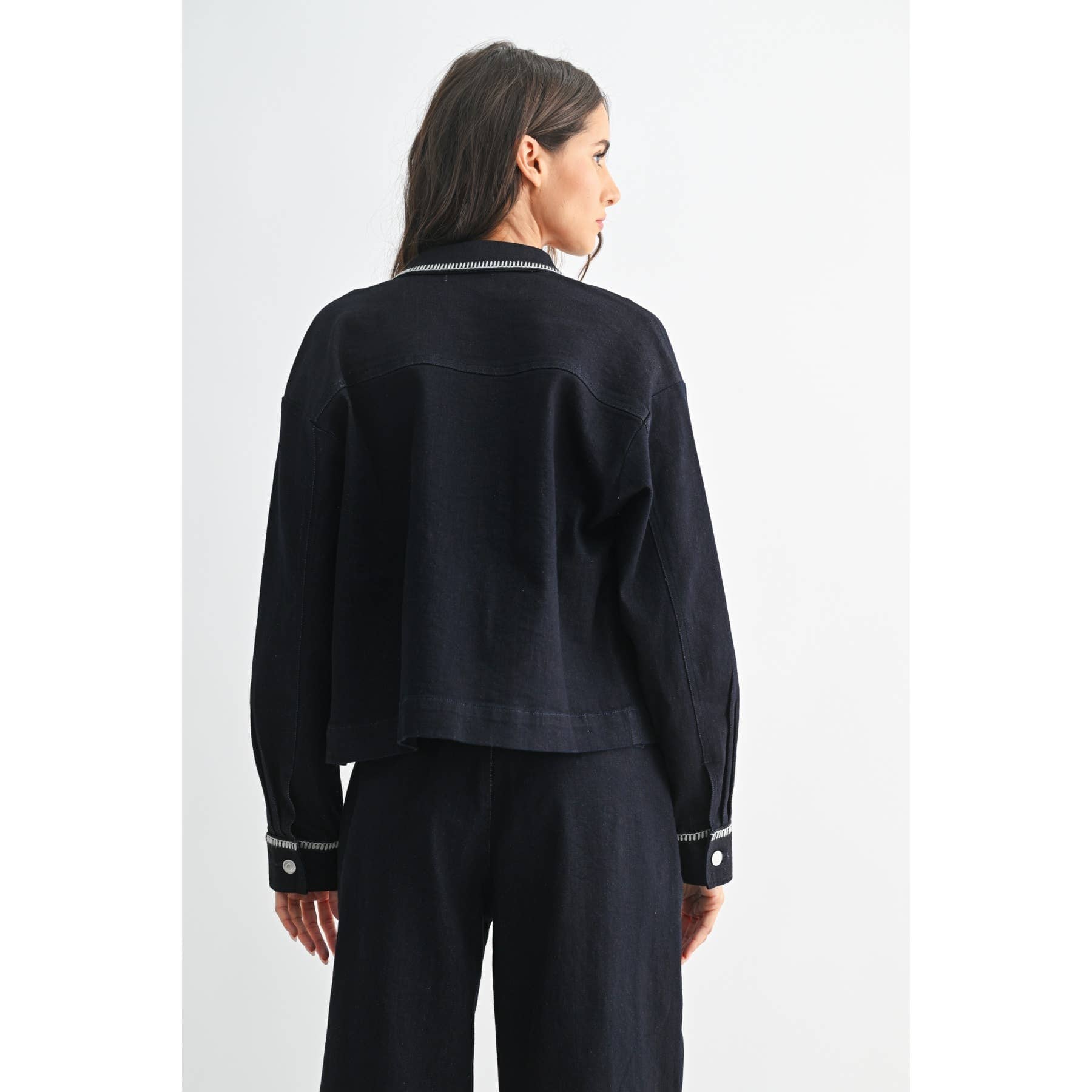 DENIM JACKET WITH CONTRAST STITCHING: DARK DENIM / S-M-L(3-2-1)