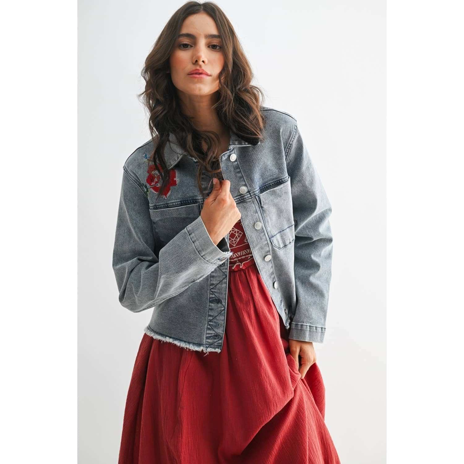 STYLISH EMBROIDERED DENIM JACKET: MEDIUM WASH / S-M-L(3-2-1)