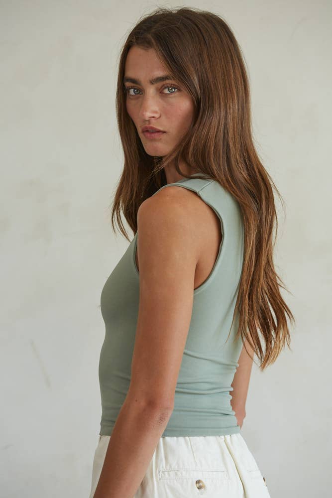 S1187N | Double Layered Seamless Top: Green Tea / SM