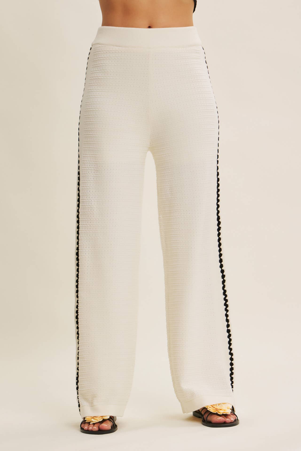 PLAYFUL SOPHISTICATION BEACHY TEXTURED SWEATER PANTS: IVORY / S | Stella & Grace Boutique .