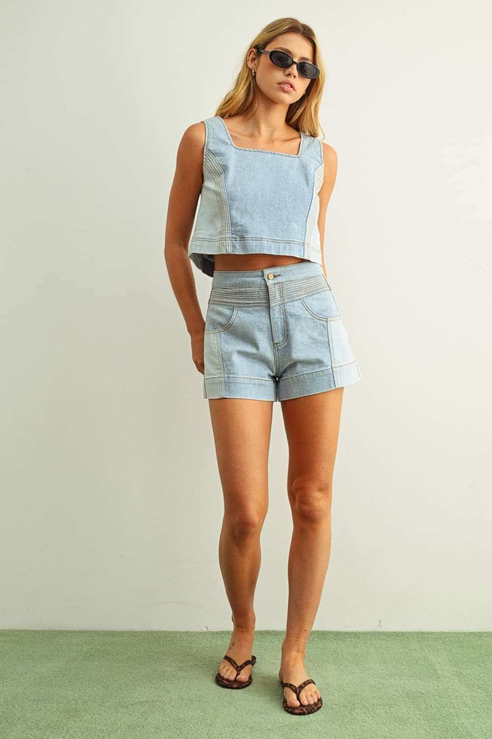T5886ST DENIM COLOR BLOCKED SLEEVELESS TOP: MIX DENIM / S