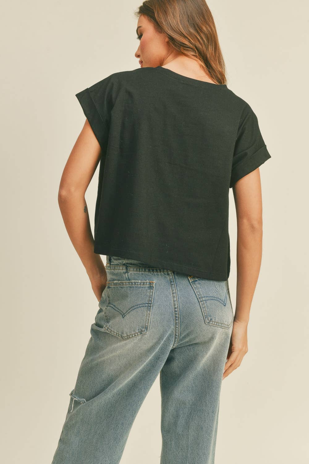 T2263 ROUND NECK CUFFED SLEEVE TOP: BLACK / S | Stella & Grace Boutique .