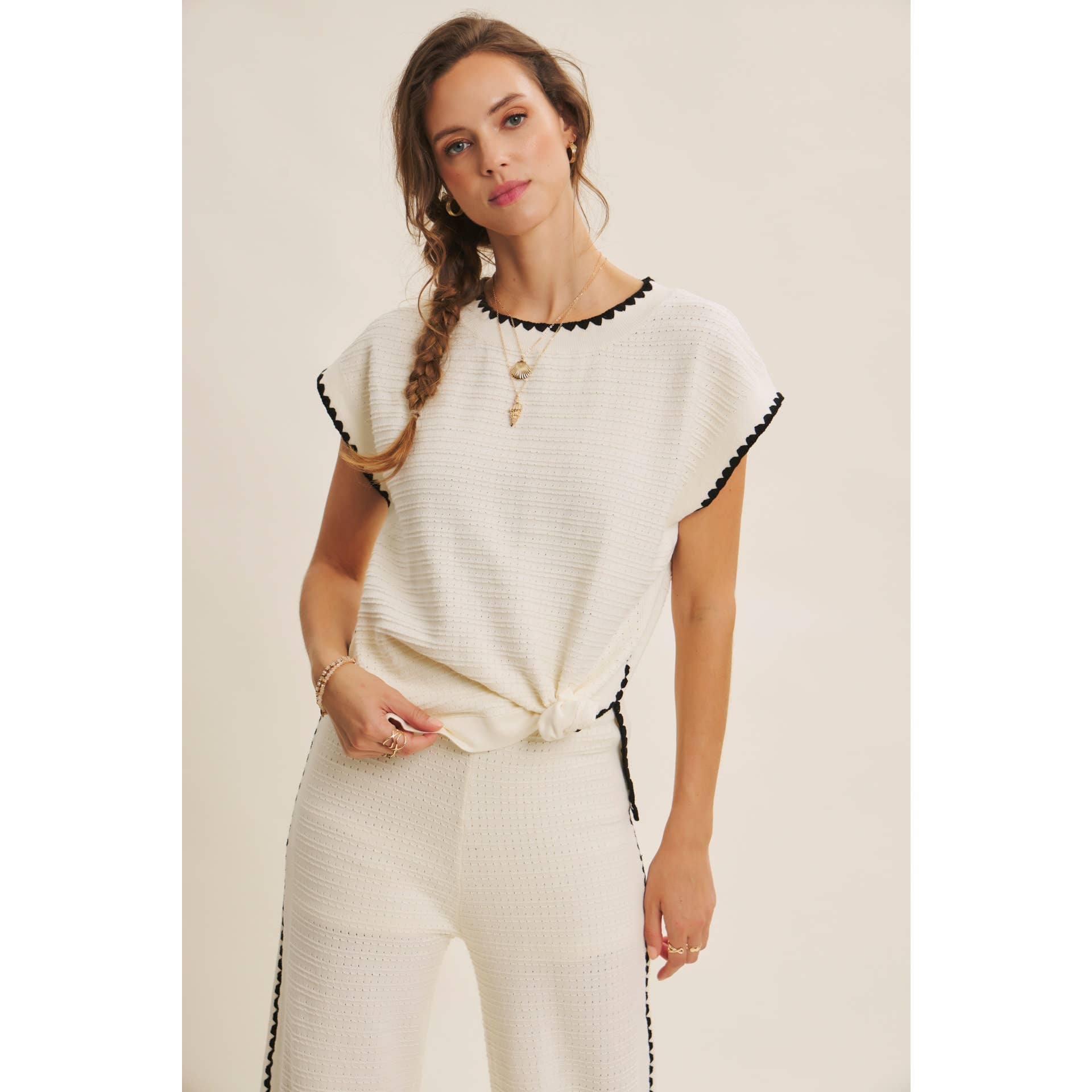 PLAYFUL WHIPSTITCH TEXTURED SWEATER TOP FOR COASTAL ESCAPE: IVORY / S