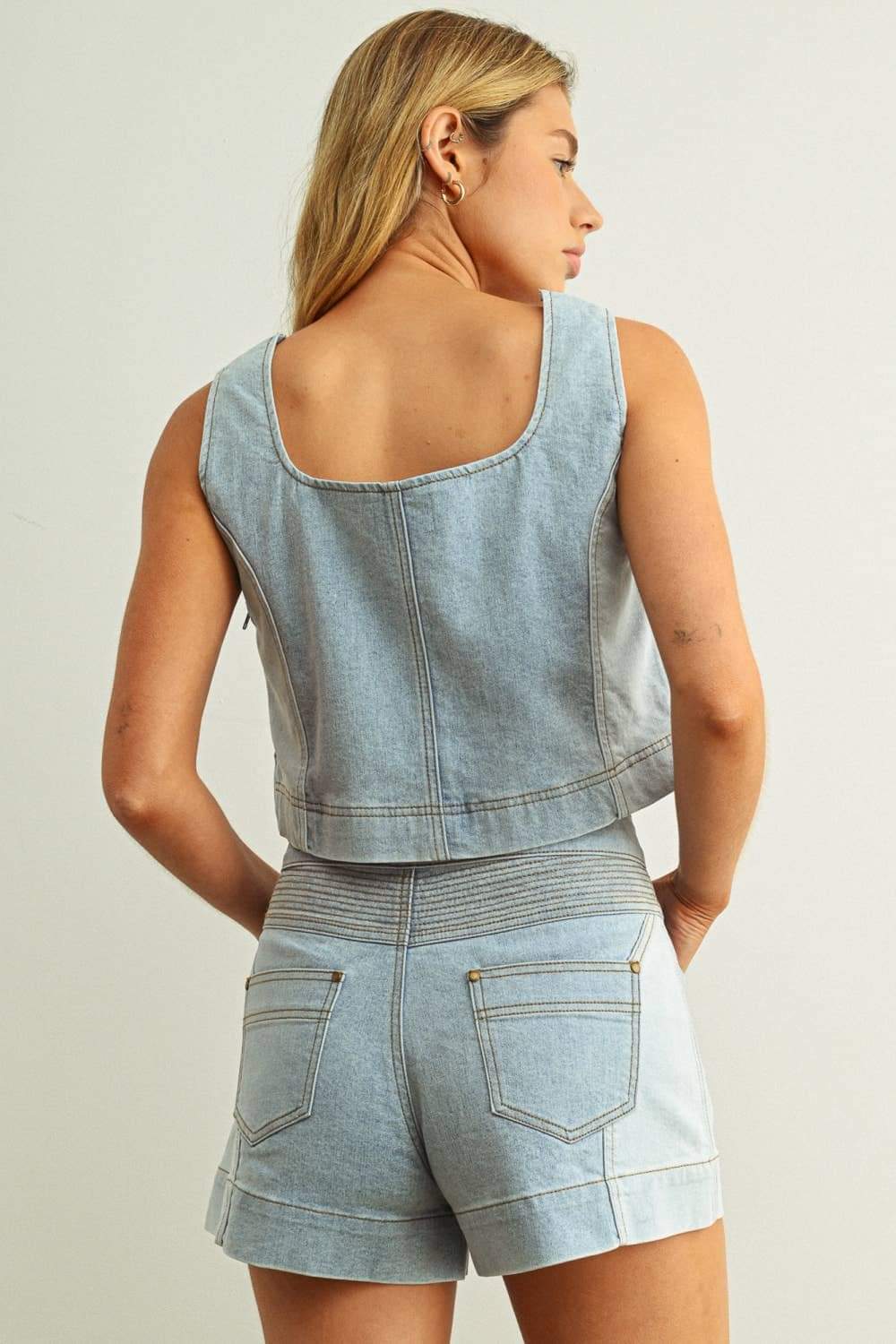 T5886ST DENIM COLOR BLOCKED SLEEVELESS TOP: MIX DENIM / S
