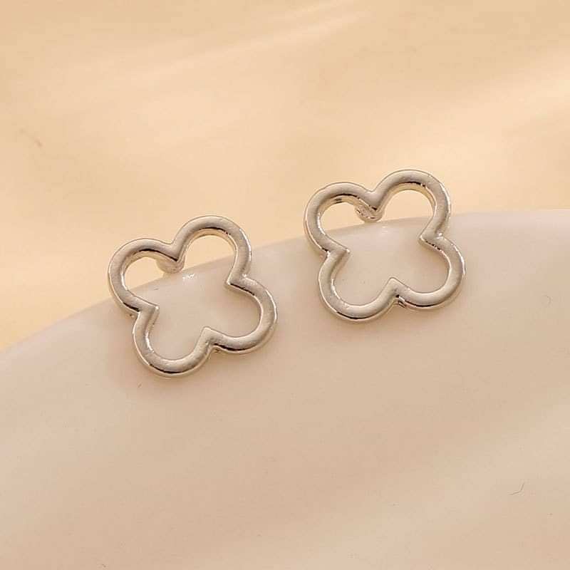 Silver Tarnish Free Waterproof Clover Stud Earrings