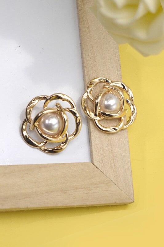 Gold Flower Pearl Earring
