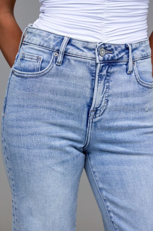 HIDDEN High Rise Light Wash Classic Stretch Straight Leg Jeans