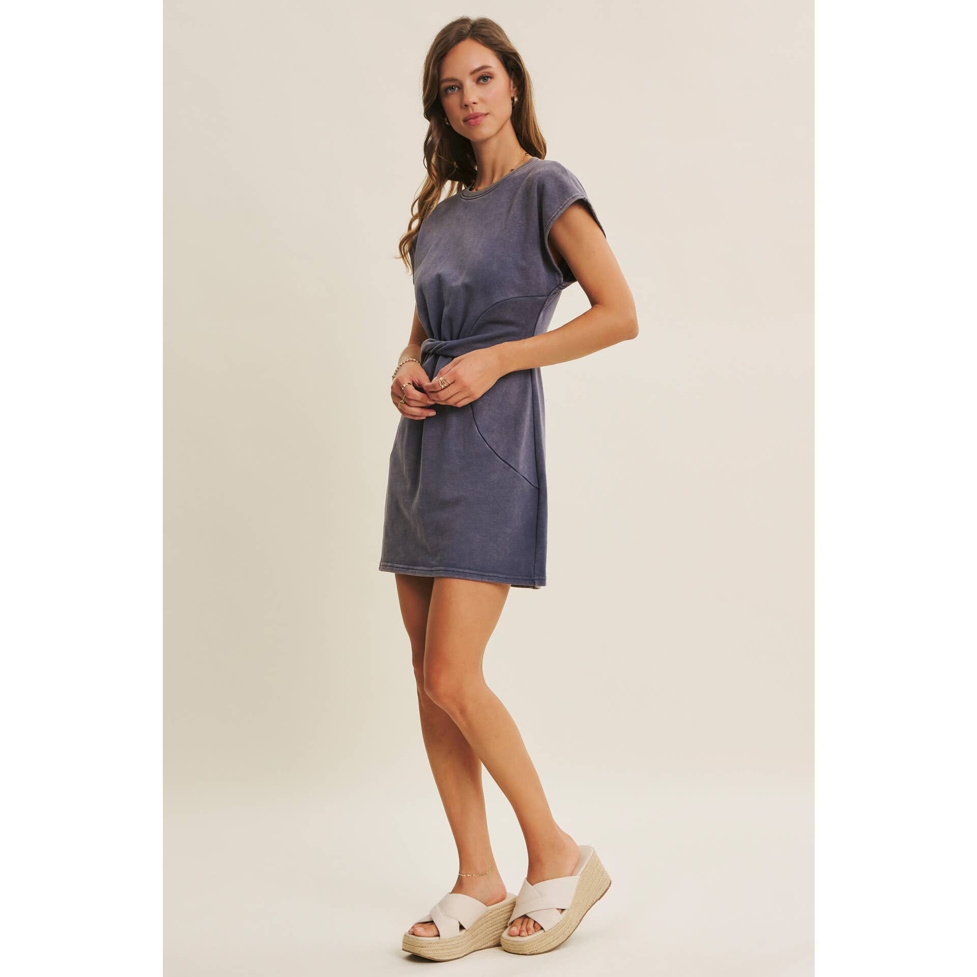 EASYGOING MINERAL-WASHED WAIST TWIST TERRY MINI DRESS: WASHED DENIM / S