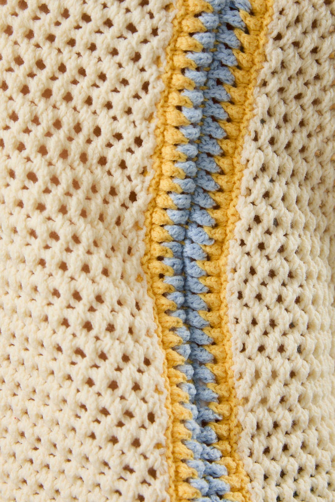 ROUND NECK SLEEVELESS CROCHET TANK TOP: BUTTER / M