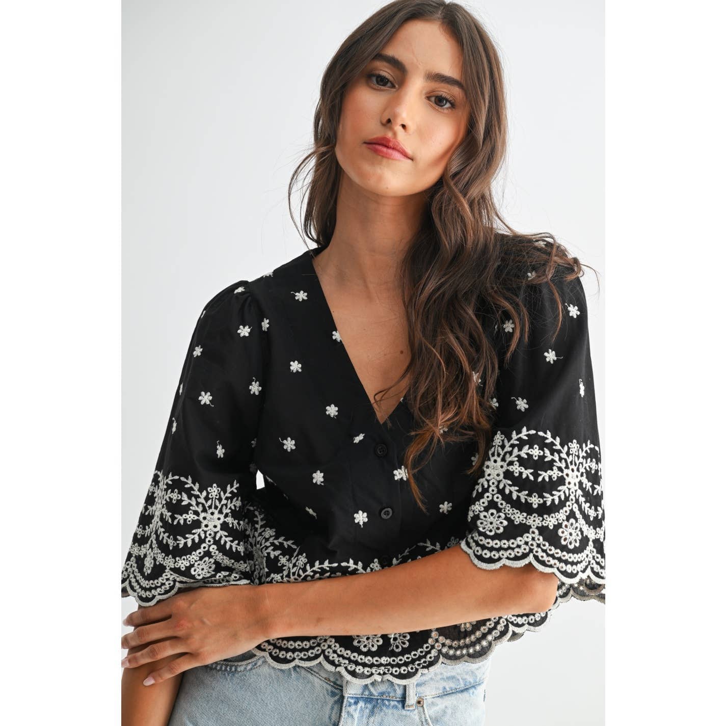 BLACK EMBROIDERED BLOUSE TOP: BLACK / S-M-L(3-2-1)