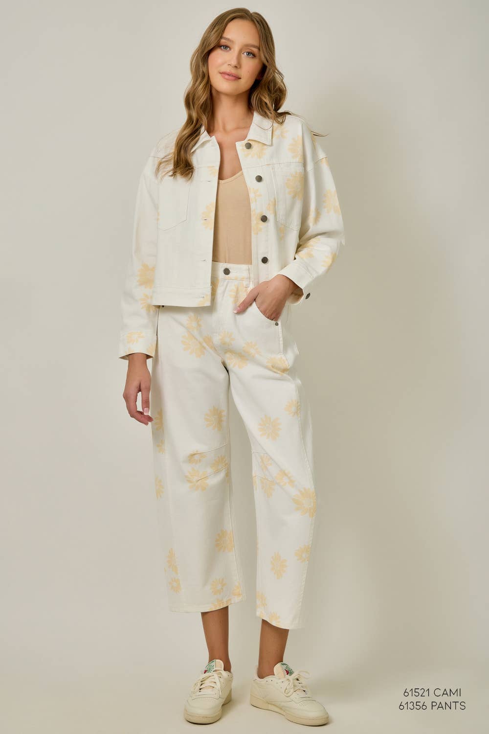 61357 Floral Printed Denim Jacket: Ivory / Medium