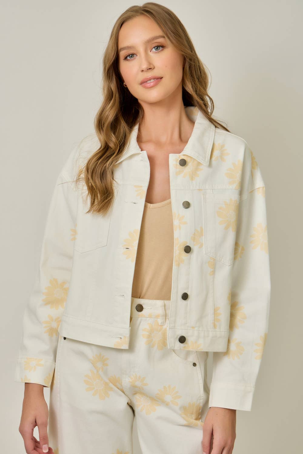 61357 Floral Printed Denim Jacket: Ivory / Medium