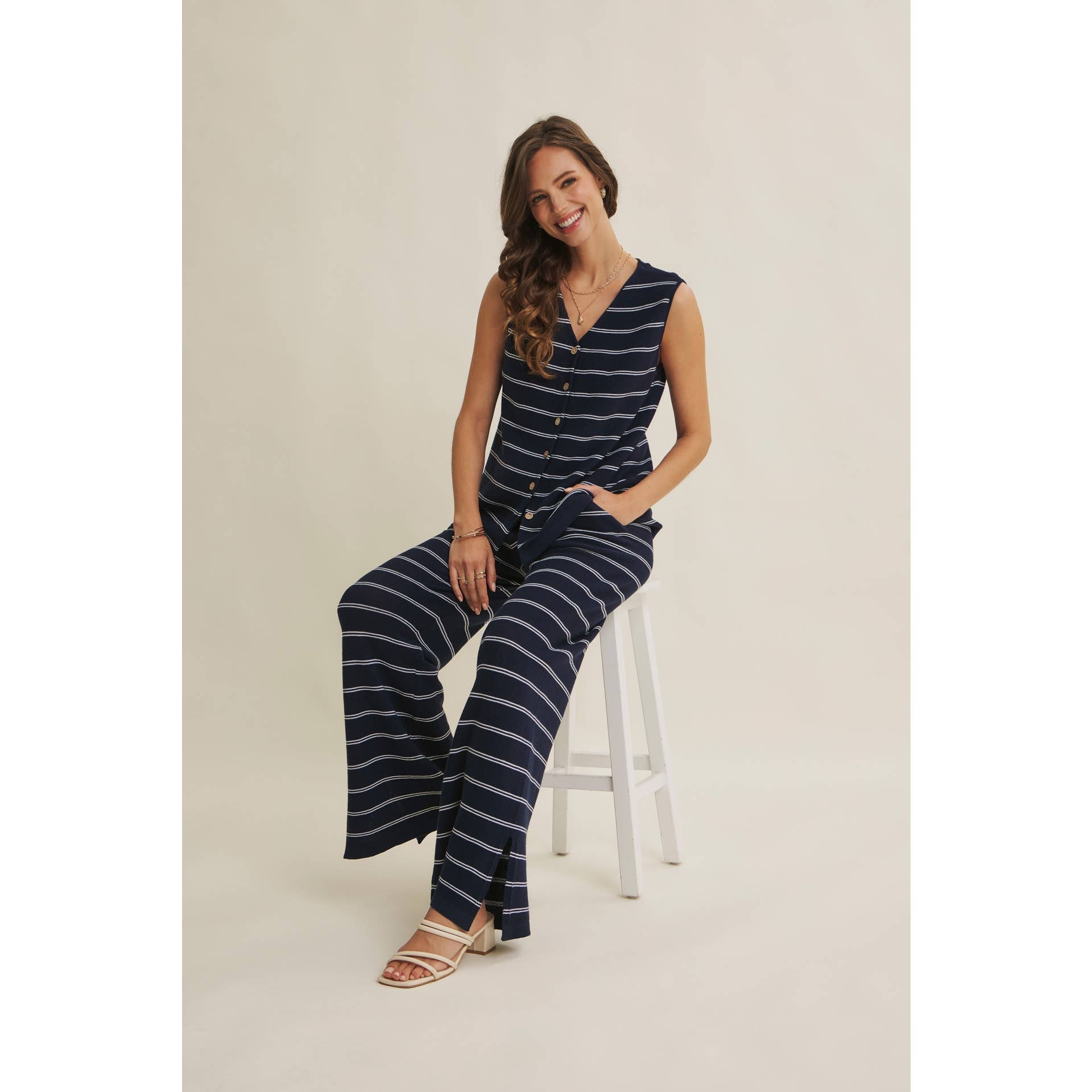 BAYSIDE LEISURE STRIPED WIDE-LEG SWEATER PANTS WITH SLITS: NAVY/CREAM / S | Stella & Grace Boutique .