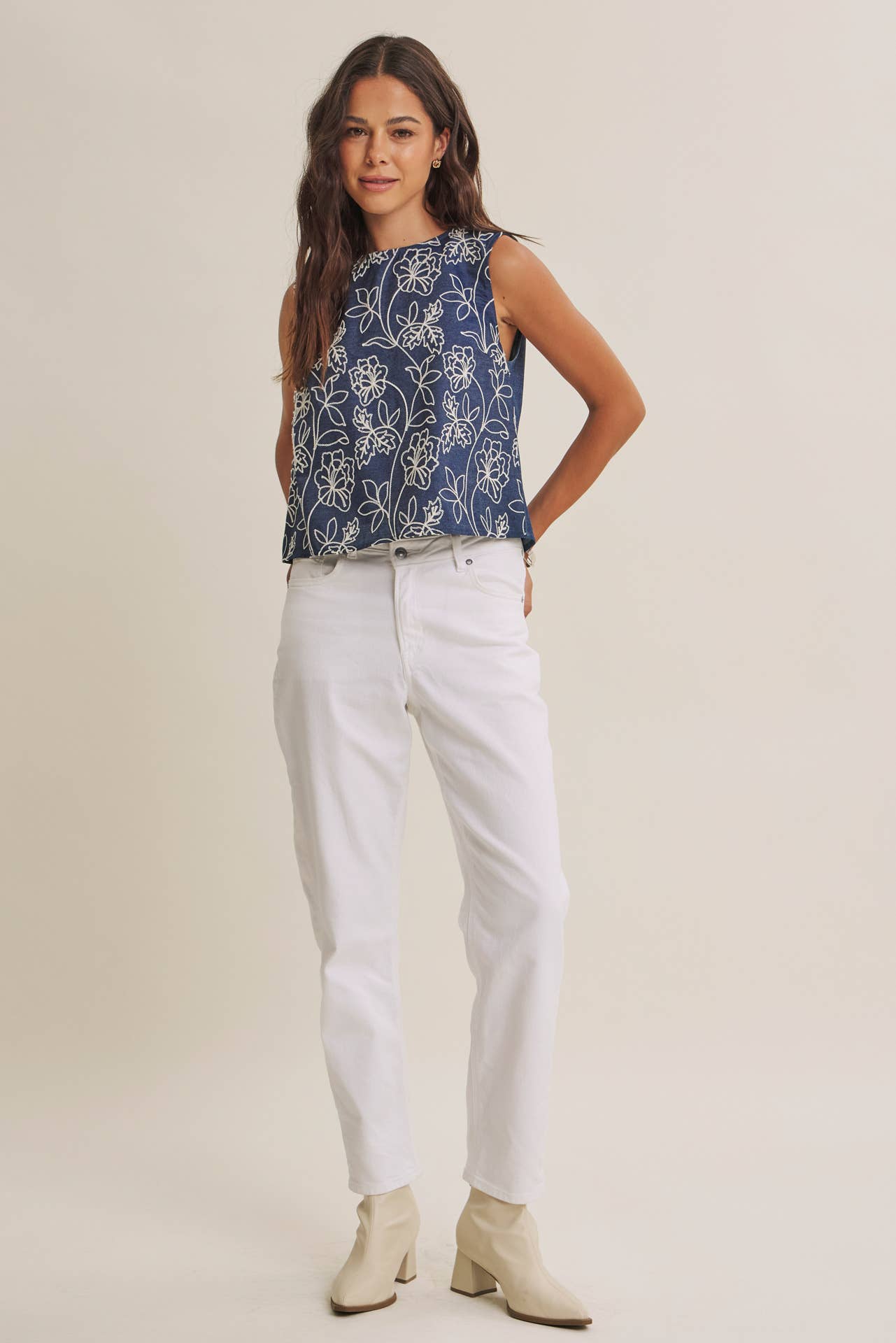 COASTAL DAY CHAMBRAY EMBROIDERED BLOUSE WITH BACK BOW: DENIM BLUE / M | Stella & Grace Boutique .