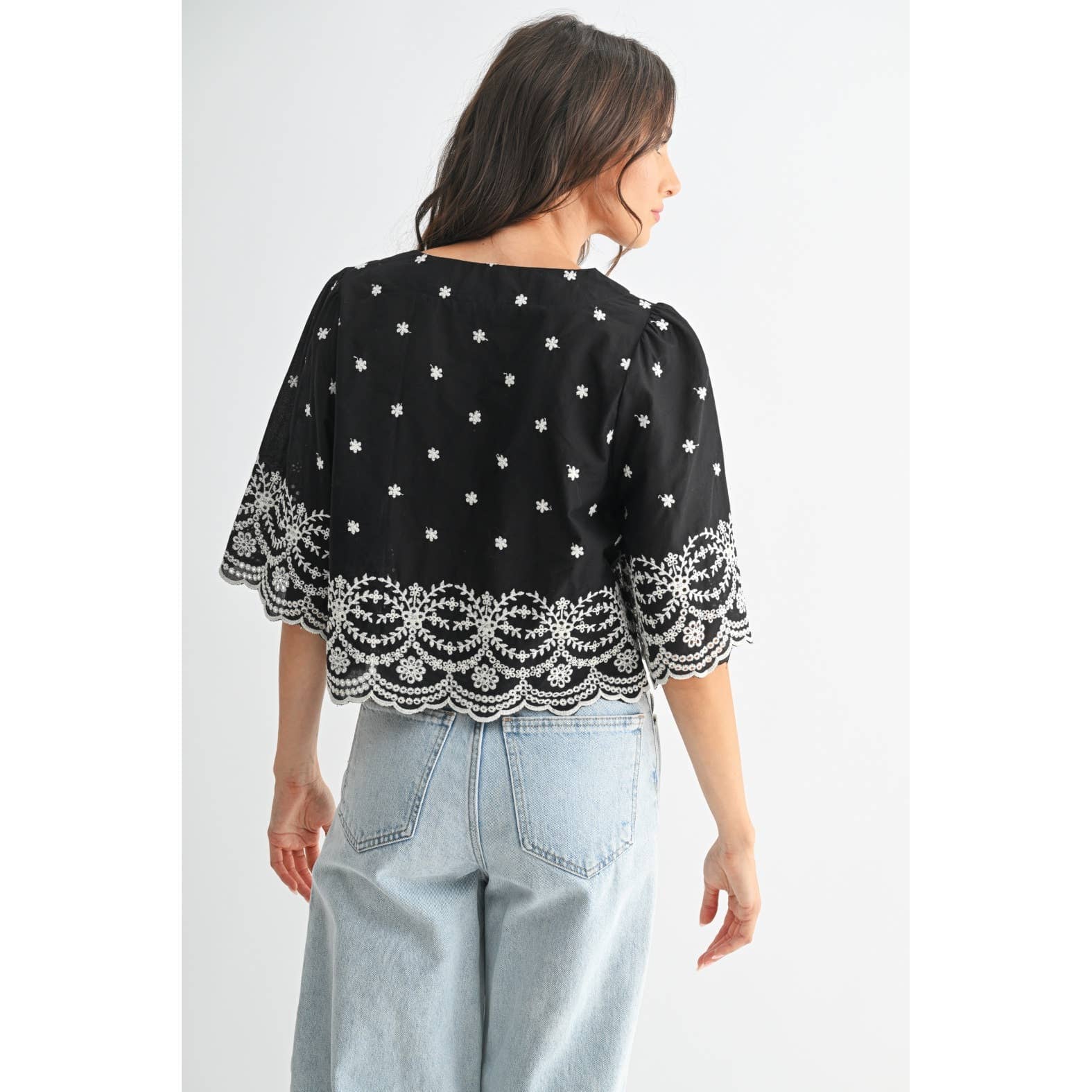 BLACK EMBROIDERED BLOUSE TOP: BLACK / S-M-L(3-2-1)