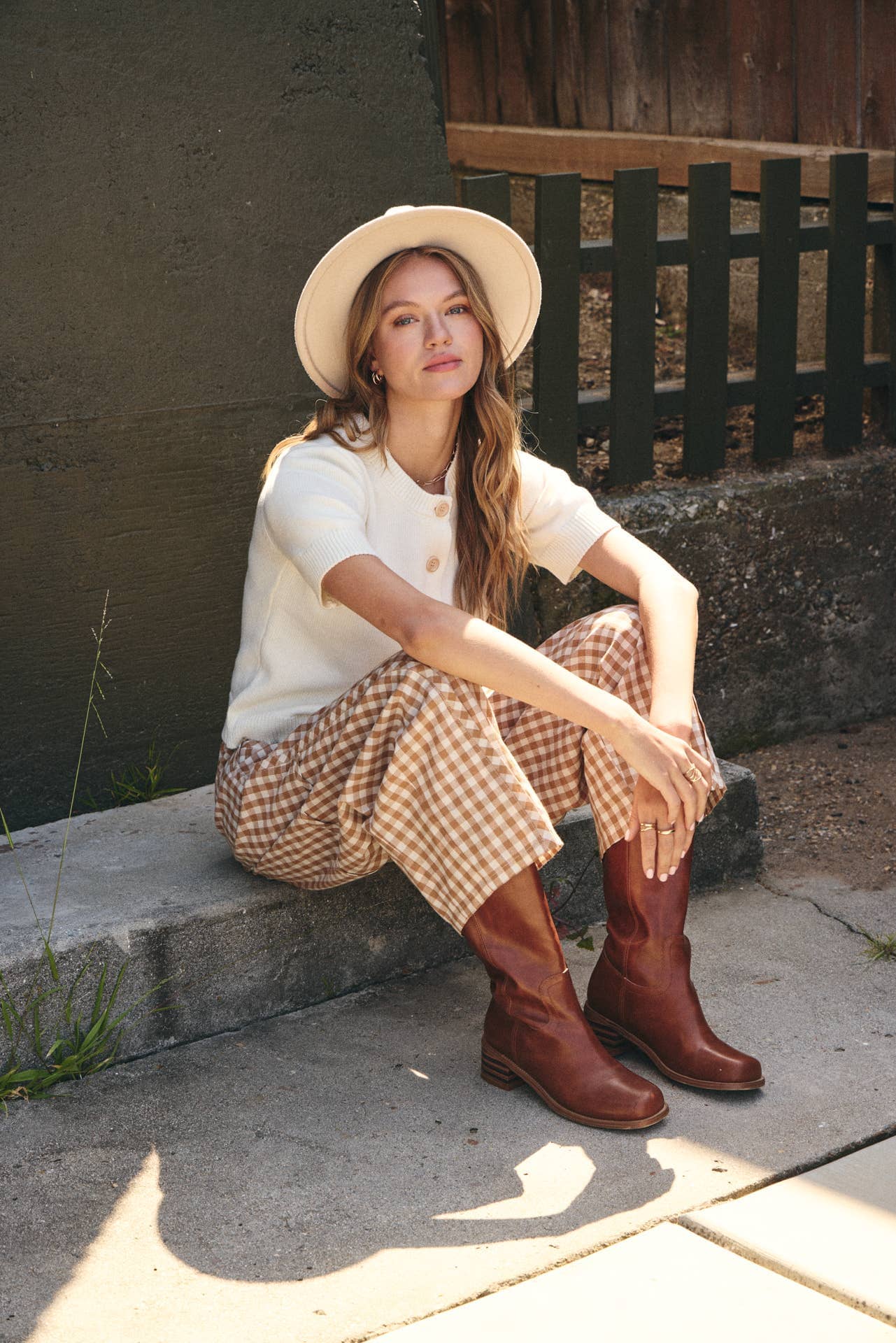 WEEKEND COFFEE MINIMAL SILHOUETTE COTTON CARDIGAN: IVORY / S