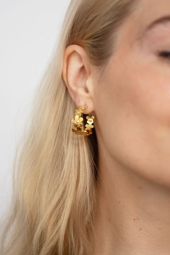 18k Gold Hoop Earrings