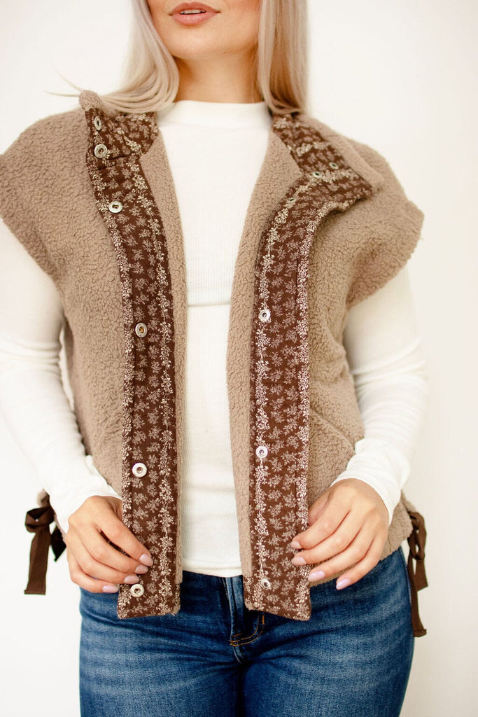 Mocha Contrast Band Faux Shearing Vest